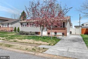 Building Photo - 2122 Elder Dr