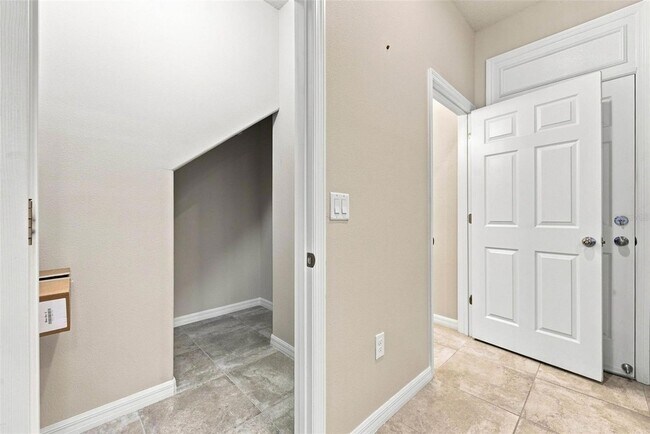 Building Photo - 2573 Folio Wy