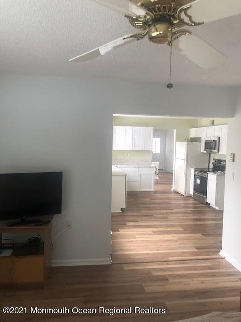 Building Photo - 35 Greenwich Ave