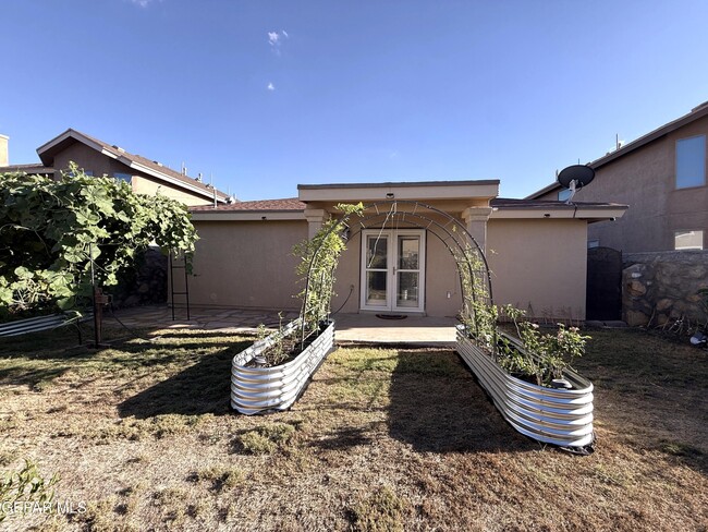 Building Photo - 4933 Copper Ranch Ave