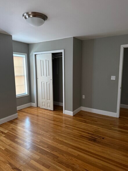 Building Photo - 47 Shawmut St