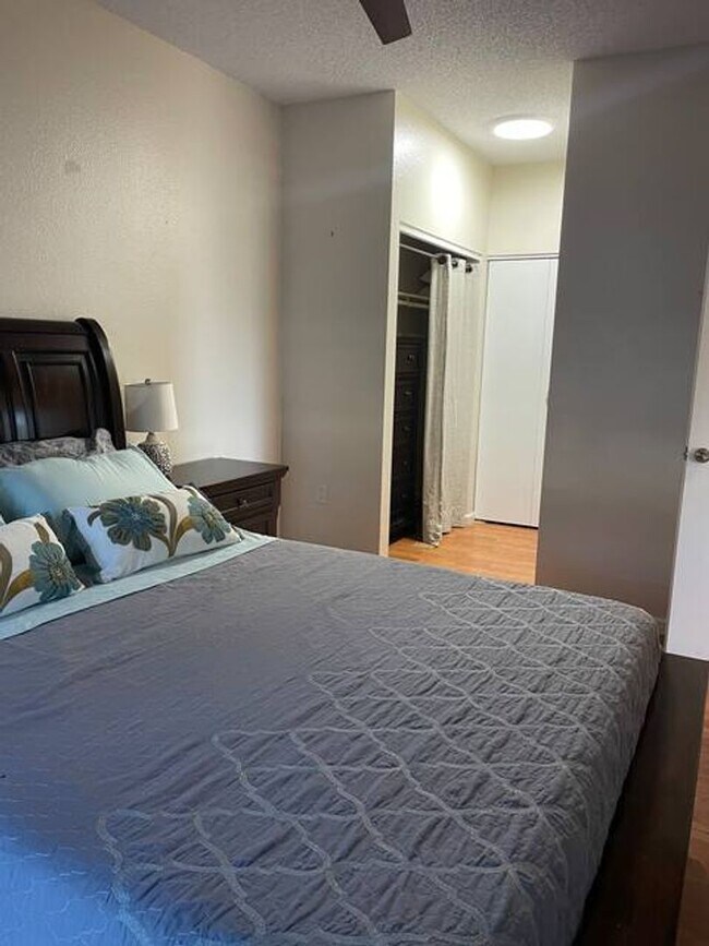 Building Photo - Keonekai Villages upstairs 2 bedroom, 1.5 bathroom unit, with 2 parking spaces