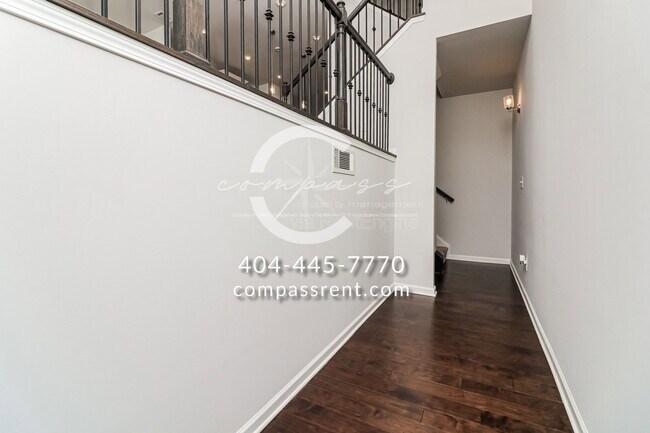 Building Photo - 3523 Hedgeway Ln NW