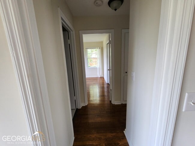 Building Photo - 1136 Bunker Hill Rd