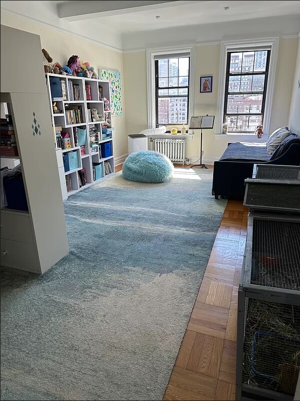 Building Photo - 133 E 92nd St