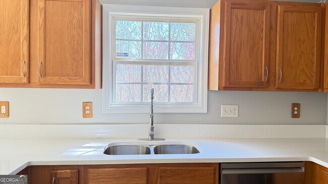 Building Photo - 273 Bainbridge Cir