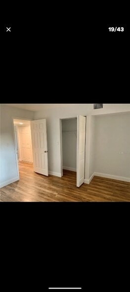 Building Photo - 2687 Sabal Springs Cir
