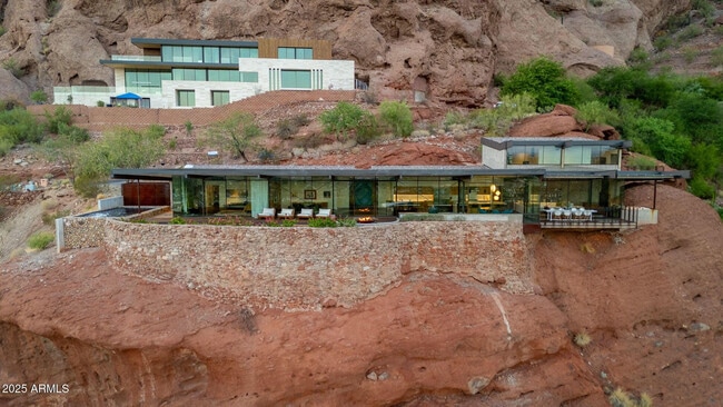 Building Photo - 4925 E Red Rock Dr