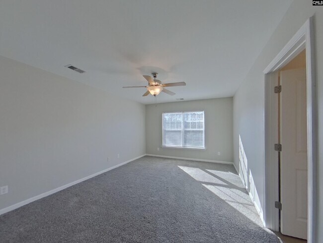 Building Photo - 209 Autumn Stroll Ct