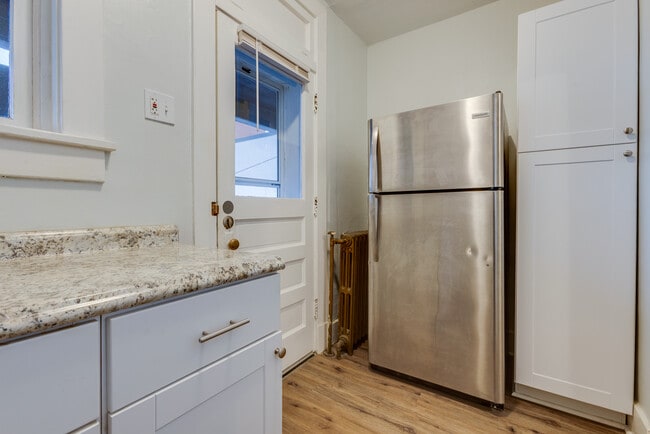 Building Photo - 525 Washington Ave