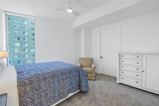 Building Photo - 777 3rd Ave N