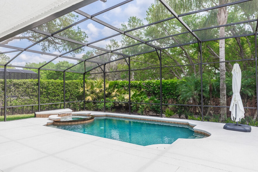 Building Photo - 25813 Feather Ridge Ln