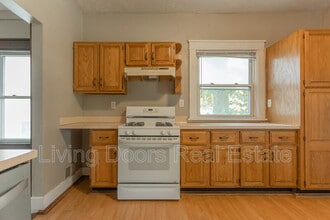 Building Photo - 1529 N 24th St