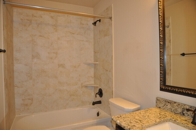 Building Photo - 27619 Lodgemist Ct