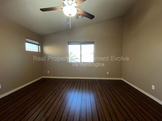 Building Photo - 12022 W Morning Dove Dr