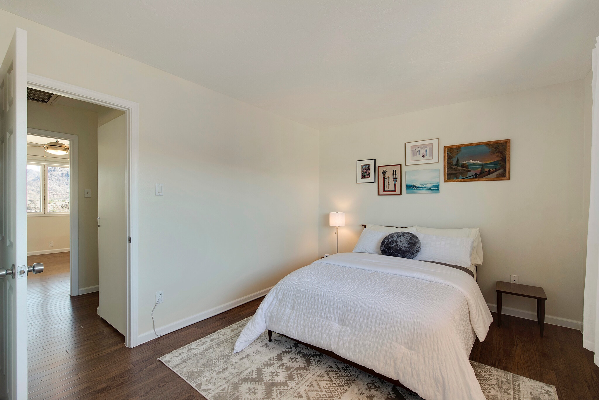 Building Photo - 1057 E Butler Dr