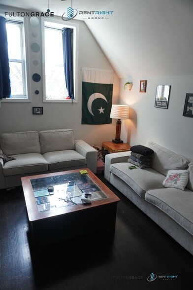 Building Photo - 2652 W 23rd Pl