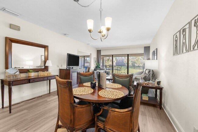 Building Photo - 4744 Fox Hunt Dr