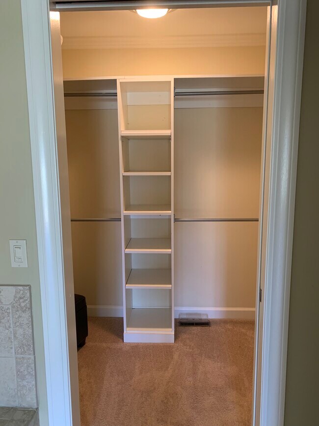 Building Photo - 132 Spyglass Dr