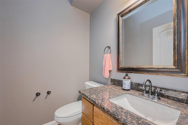 Building Photo - 503 Weisinger Dr