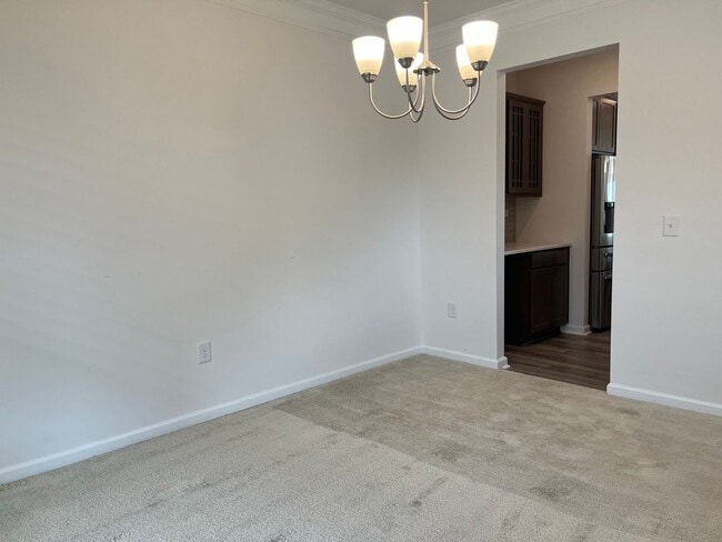 Building Photo - Stunning, Elegant Residence in Fuquay-Vari...
