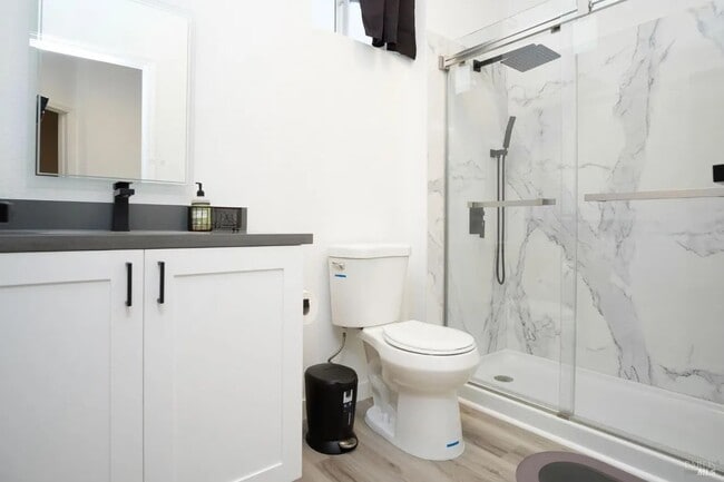 Building Photo - 5156 Woodward Ln