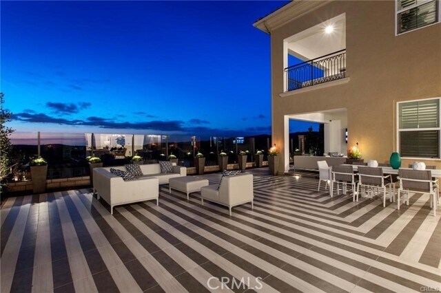 Building Photo - 27 Sorrel