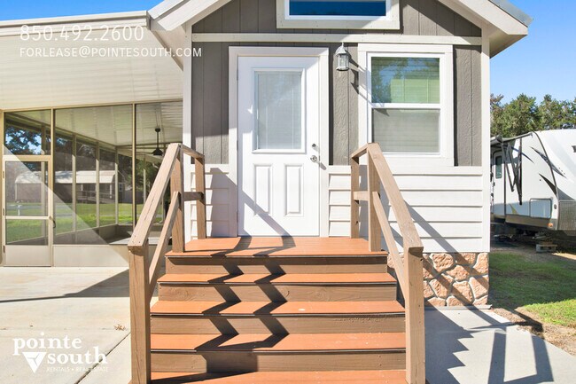 Building Photo - 12609 Bluegrass Loop