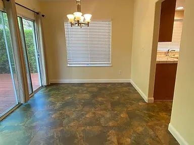 Building Photo - Well Kept 3 Bedroom, 2.5 Bath Home in High...