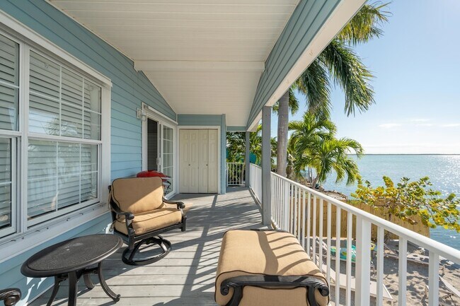 Building Photo - 24 Beach Dr
