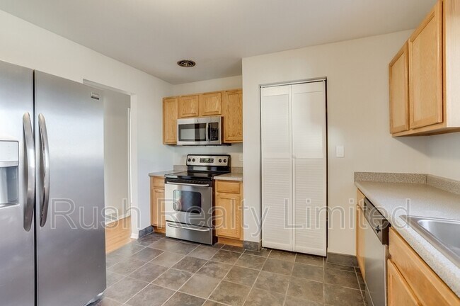 Building Photo - 4326 Raritan St