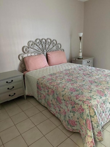 Building Photo - 19 Golfs Edge