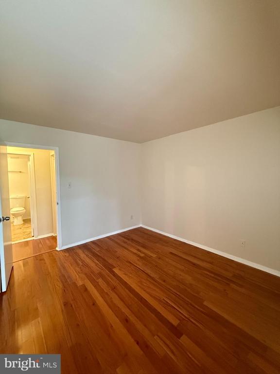 Building Photo - 11214 Cherry Hill Rd