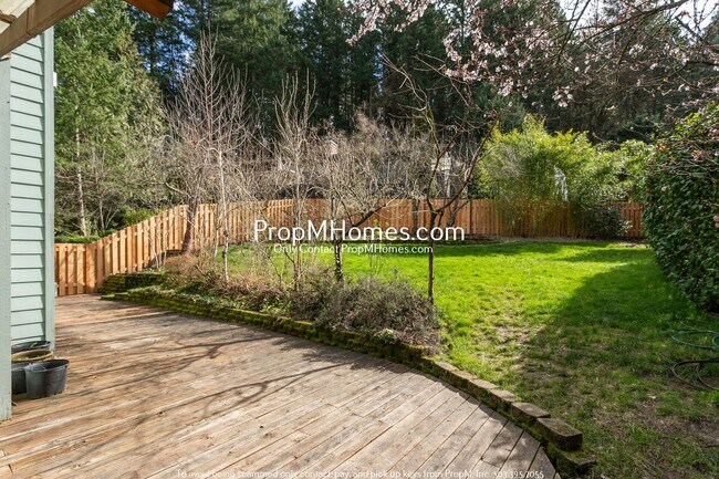 Building Photo - Spacious Bull Mountain 4 Bedroom Home - Huge Yard!