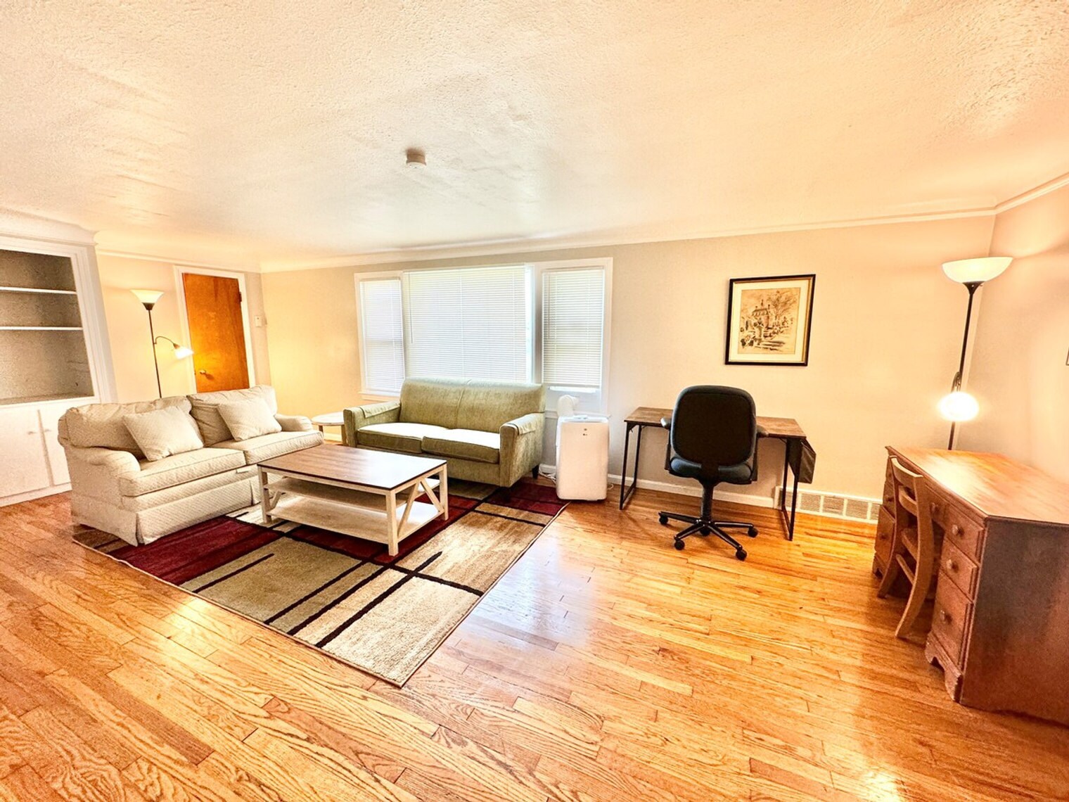 Building Photo - 3698 Washington Blvd