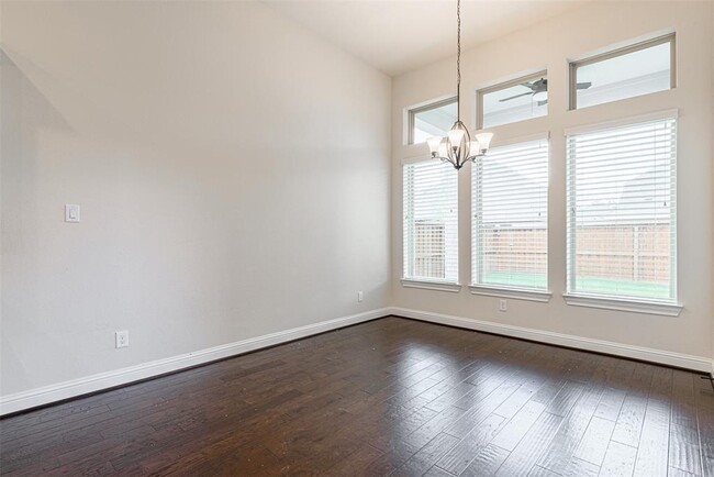 Building Photo - 28225 Beckwood Dr