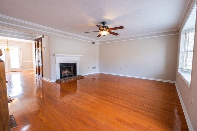 Building Photo - 2BR/2.5BA Townhome – Sweetwater Plantation (West Side)