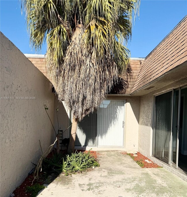 Building Photo - 804 SW 73rd Ave