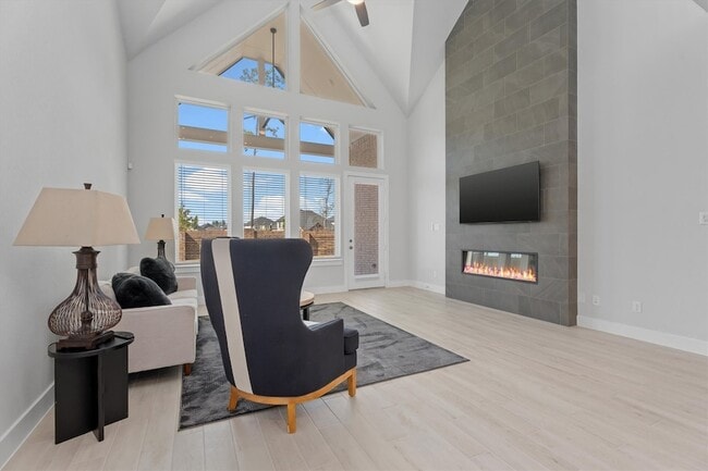 Building Photo - 28182 White Mdw Ln