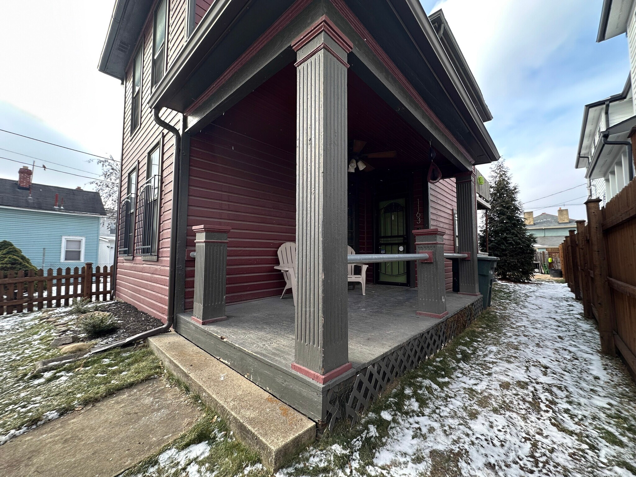 Building Photo - 1163 Say Ave