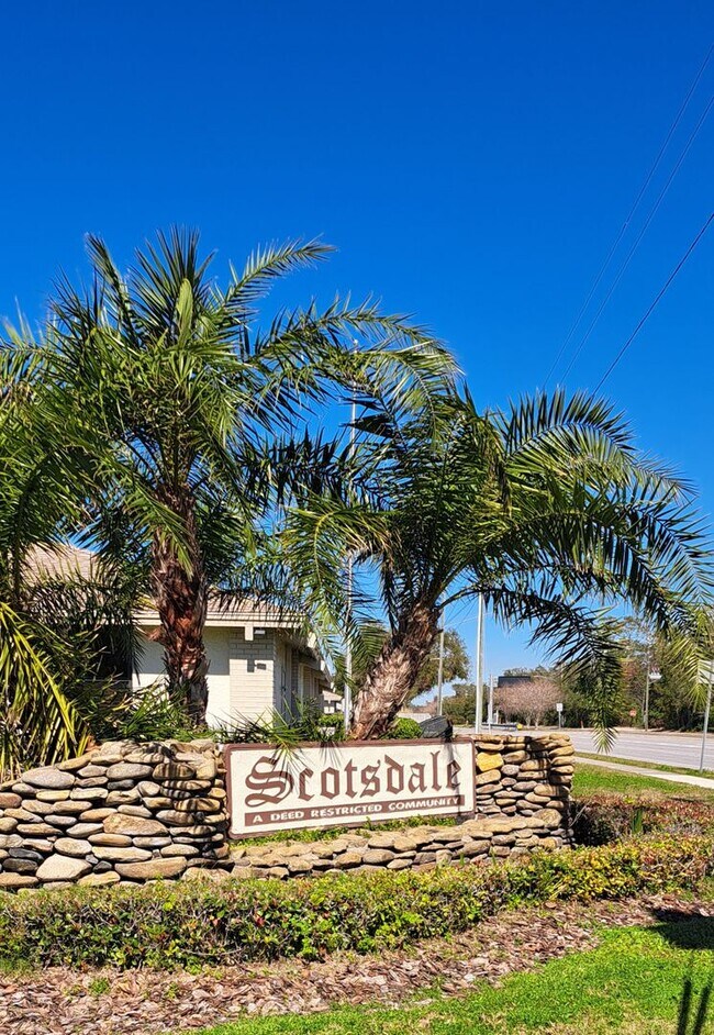 Building Photo - 2/2 condo in Dunedin - 55+ community