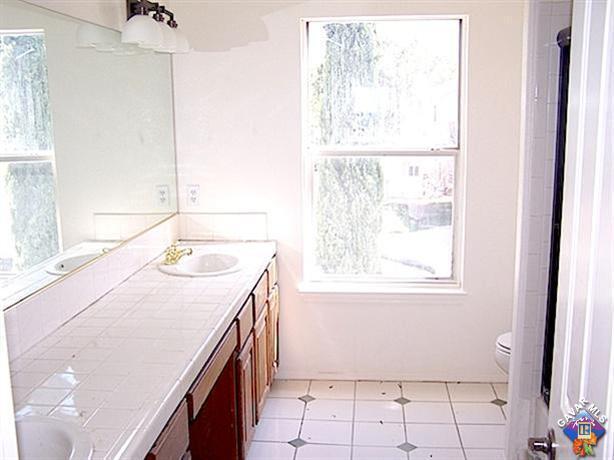 Building Photo - 41910 Cabo Ct