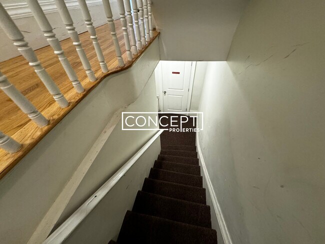 Building Photo - 62 W Cedar St