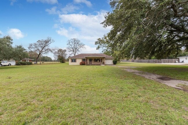 Building Photo - 9344 US-69