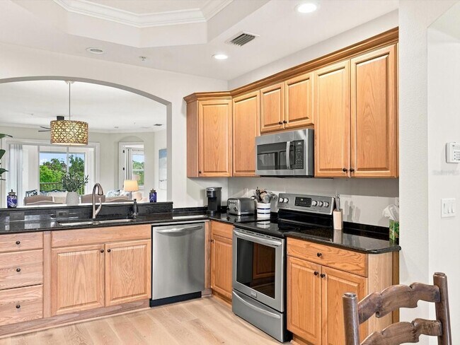 Building Photo - 5122 Manorwood Dr