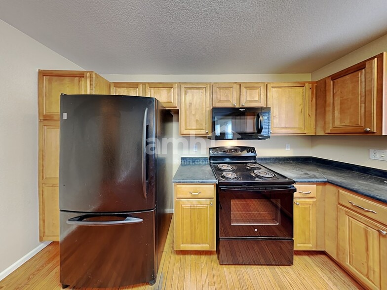 Building Photo - 8733 Langford Dr