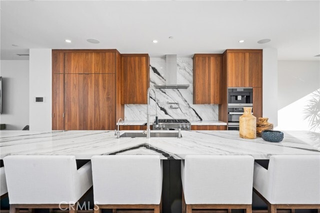 Building Photo - 3351 Via Lido