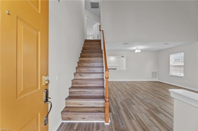 Building Photo - Graystone Reserves