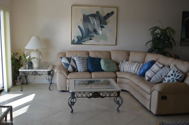 Building Photo - 2 br, 2.5 bath House - 3605 S Ocean Blvd A...