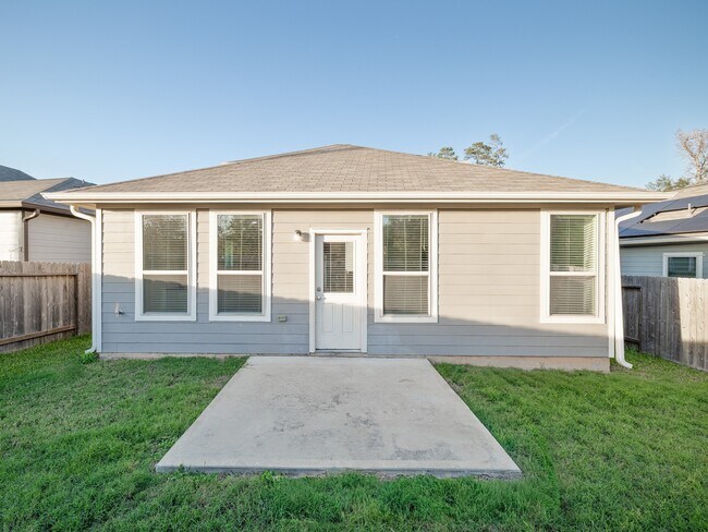 Building Photo - 10711 Catclaw Ct